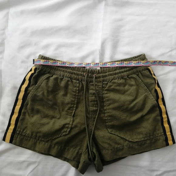 Zadig &  Voltaire Paro Linen Blend Shorts Green with Gold Side Stripe 34 or XS - Picture 10 of 16